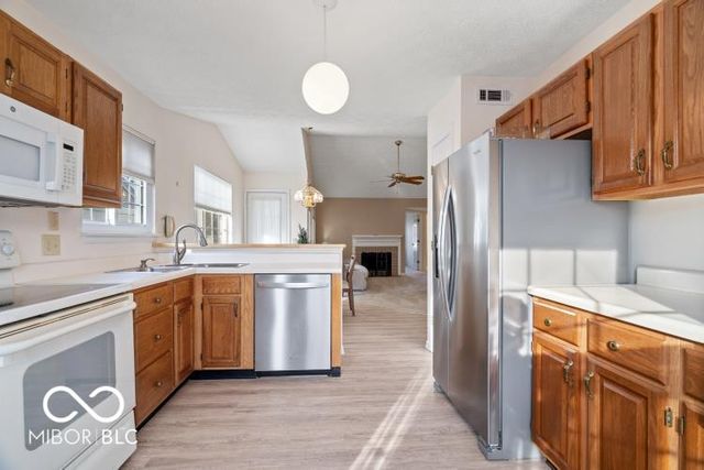 8212 Crook Drive N, Indianapolis, IN 46256