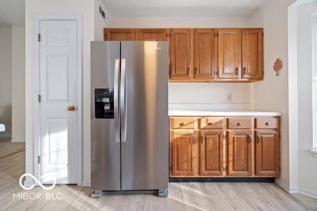 8212 Crook Drive N, Indianapolis, IN 46256