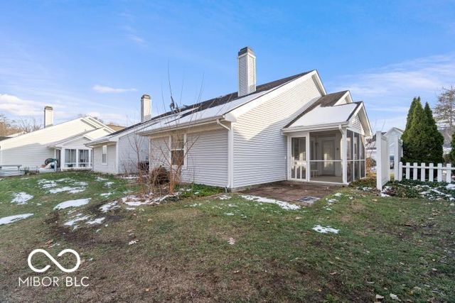 8212 Crook Drive N, Indianapolis, IN 46256