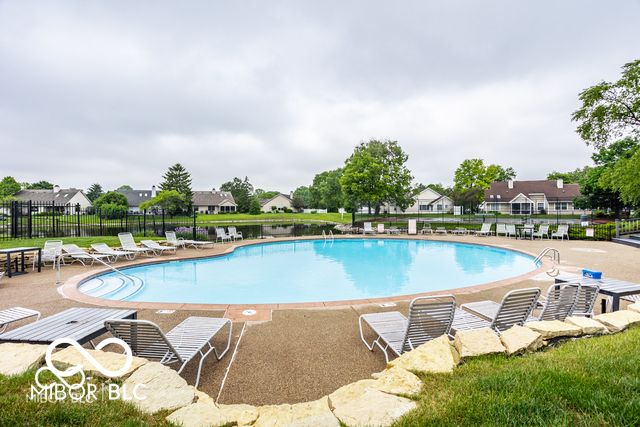 8212 Crook Drive N, Indianapolis, IN 46256