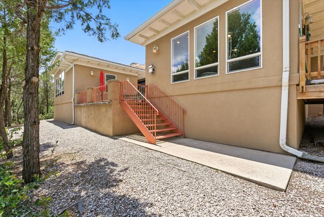 14 Teypana Drive, Tijeras, NM 87059