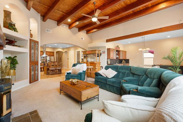 14 Teypana Drive, Tijeras, NM 87059