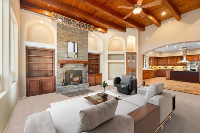 14 Teypana Drive, Tijeras, NM 87059