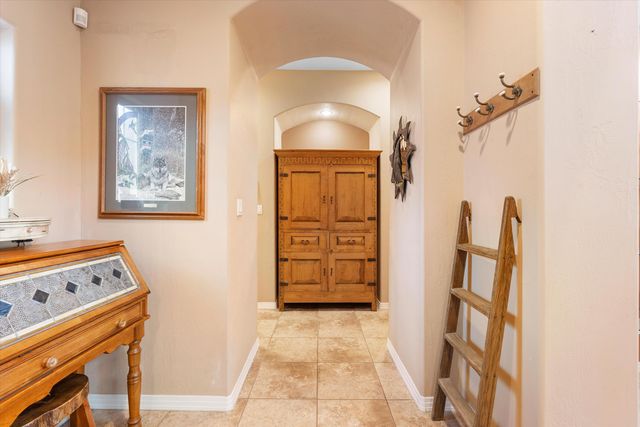 14 Teypana Drive, Tijeras, NM 87059