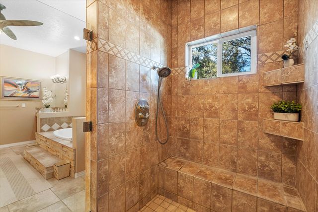 14 Teypana Drive, Tijeras, NM 87059