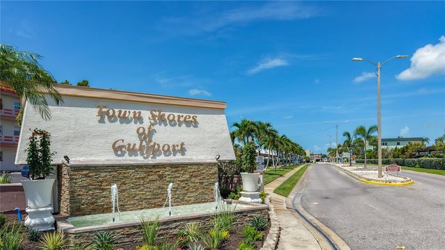 5935 30TH AVENUE S 104, Gulfport, FL 33707