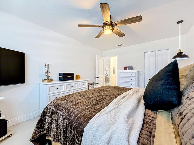 5935 30TH AVENUE S 104, Gulfport, FL 33707