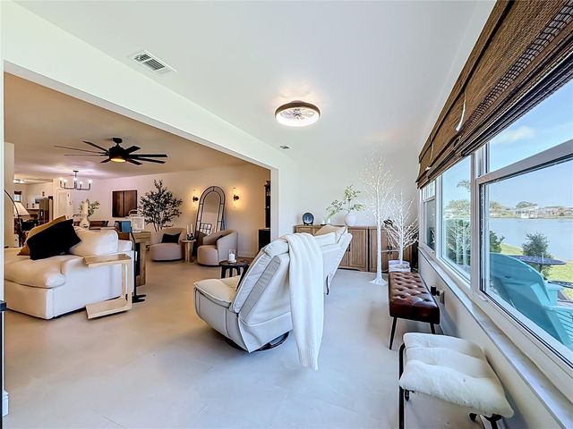 5935 30TH AVENUE S 104, Gulfport, FL 33707