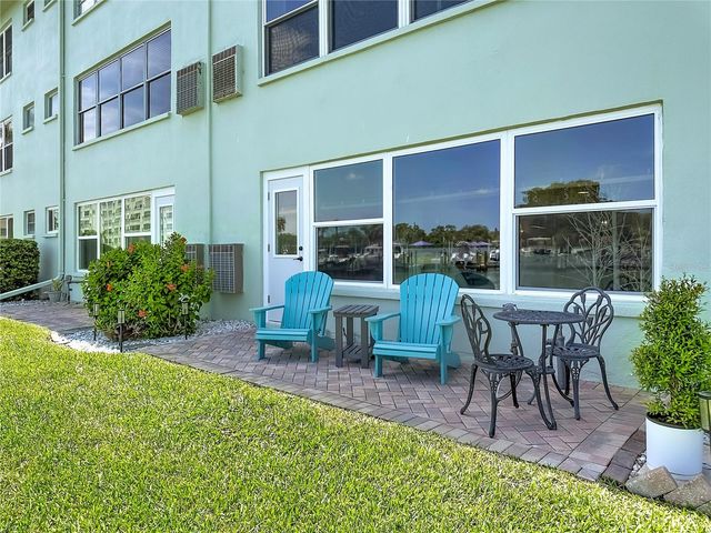 5935 30TH AVENUE S 104, Gulfport, FL 33707