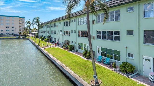 5935 30TH AVENUE S 104, Gulfport, FL 33707