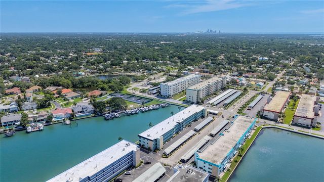 5935 30TH AVENUE S 104, Gulfport, FL 33707
