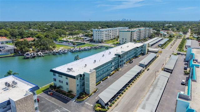 5935 30TH AVENUE S 104, Gulfport, FL 33707