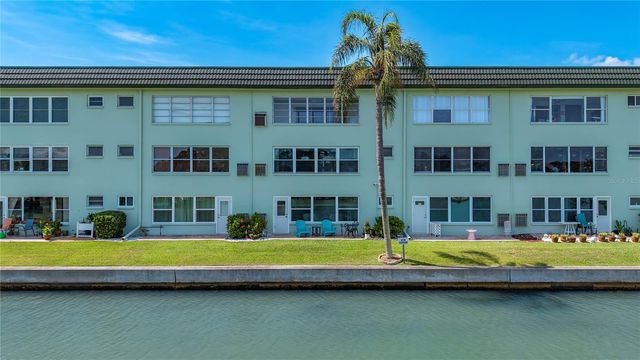 5935 30TH AVENUE S 104, Gulfport, FL 33707