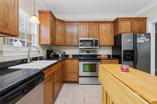 5585 Fairfield Place, Mobile, AL 36609