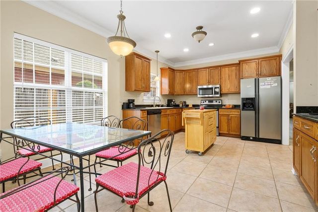 5585 Fairfield Place, Mobile, AL 36609