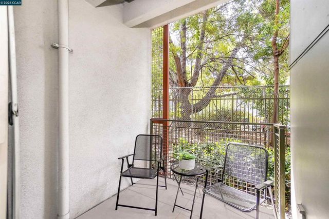 1121 40Th St 4105, Emeryville, CA 94608