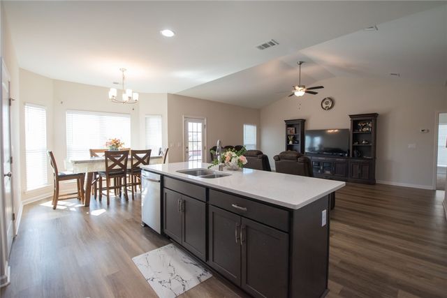 279 Chestnut Drive, Brunswick, GA 31523