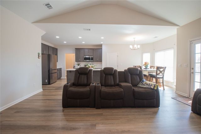 279 Chestnut Drive, Brunswick, GA 31523