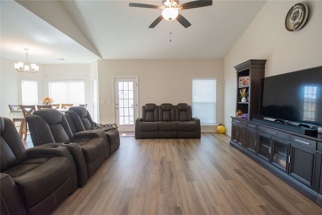 279 Chestnut Drive, Brunswick, GA 31523