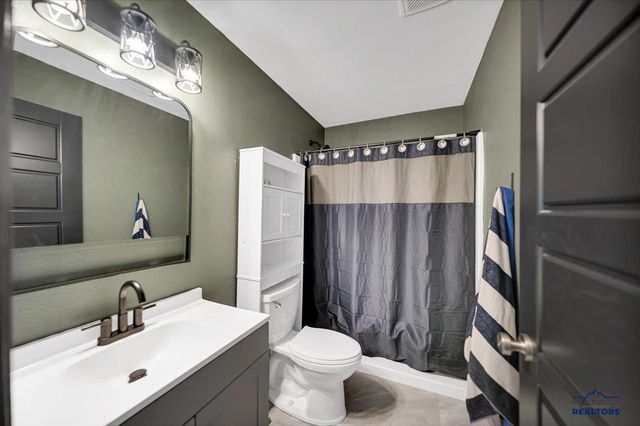 707 SUMMERFIELD DR, Rapid City, SD 57703