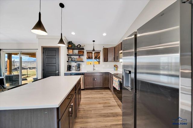 707 SUMMERFIELD DR, Rapid City, SD 57703