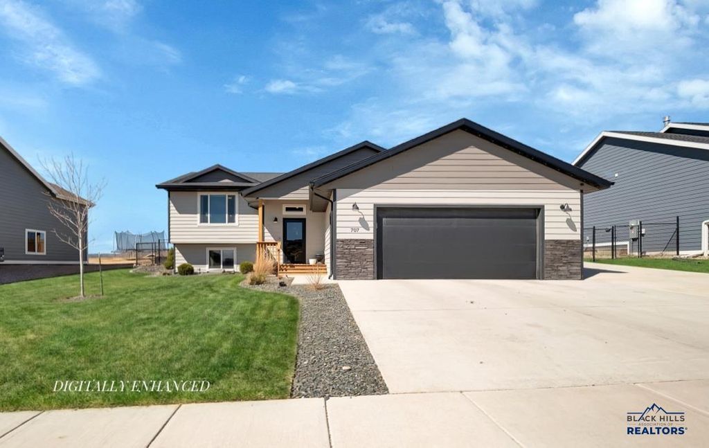 707 SUMMERFIELD DR, Rapid City, SD 57703