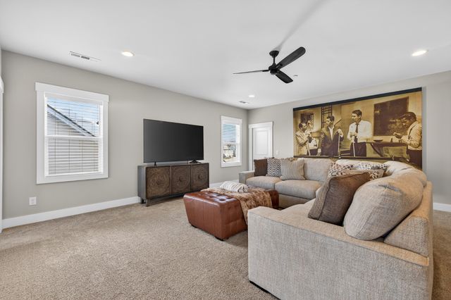 132 Telfair Ln, Nolensville, TN 37135