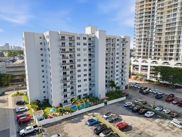 200 S Birch Road 906, Fort Lauderdale, FL 33316