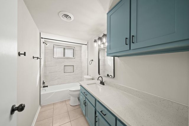 9818 Degas Lane, Houston, TX 77016