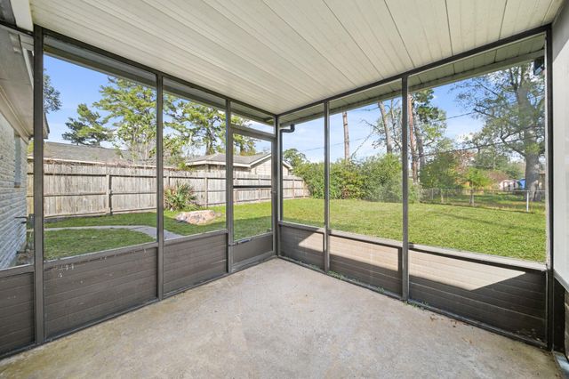 9818 Degas Lane, Houston, TX 77016