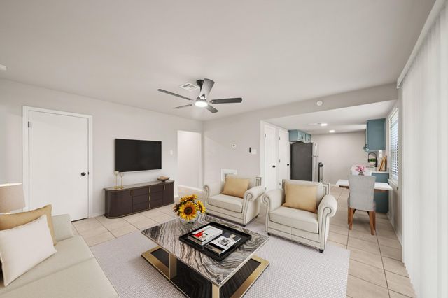 9818 Degas Lane, Houston, TX 77016