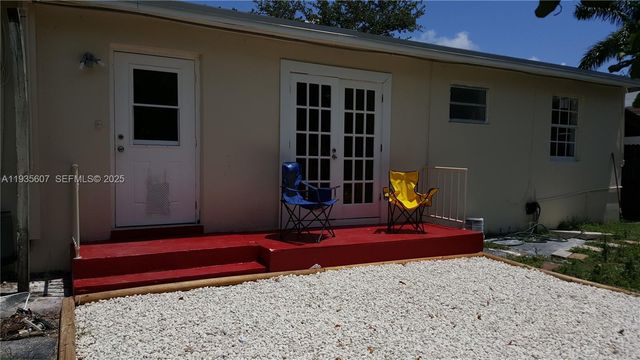 2822 Monroe St, Hollywood, FL 33020