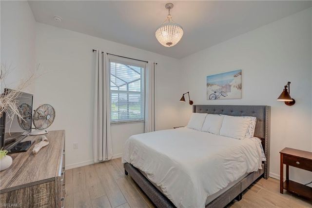 2340 Feather Brook LN, Naples, FL 34120