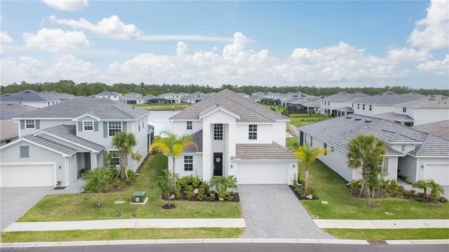 2340 Feather Brook LN, Naples, FL 34120