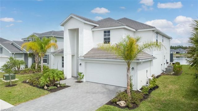 2340 Feather Brook LN, Naples, FL 34120