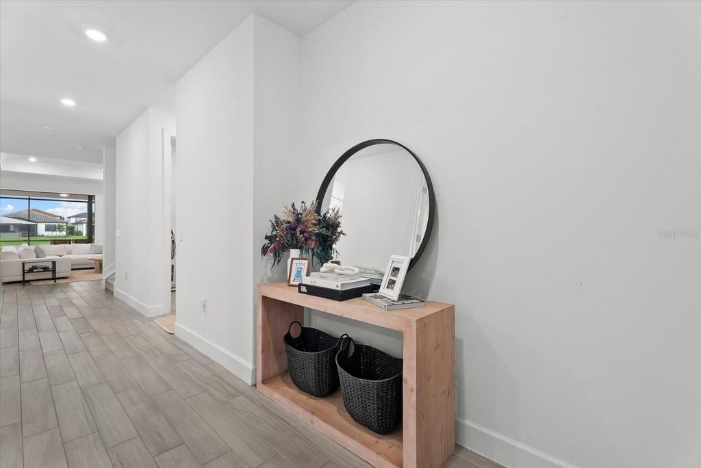 Image 21 of property listing at 725 GADWALL COURT, Bradenton, FL 34212