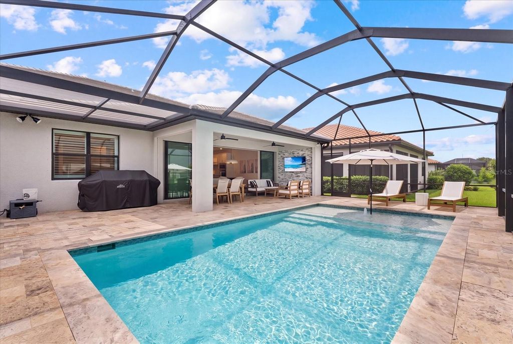 Image 4 of property listing at 725 GADWALL COURT, Bradenton, FL 34212