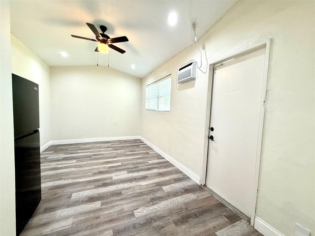 3548 NW 39th Avenue, Lauderdale Lakes, FL 33309