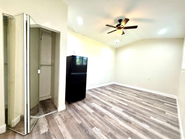 3548 NW 39th Avenue, Lauderdale Lakes, FL 33309