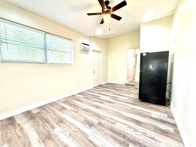 3548 NW 39th Avenue, Lauderdale Lakes, FL 33309