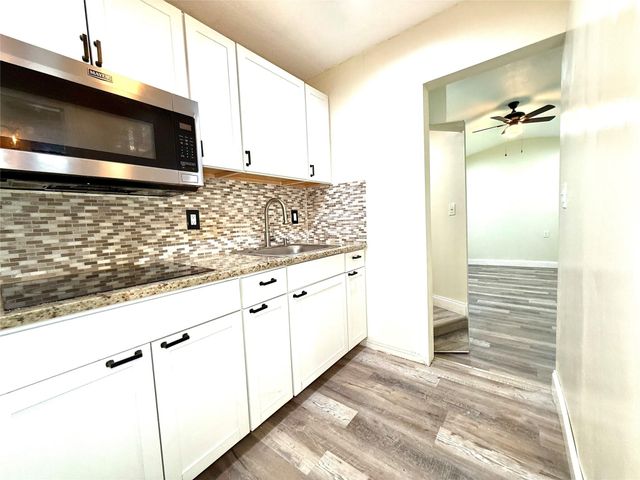 3548 NW 39th Avenue, Lauderdale Lakes, FL 33309
