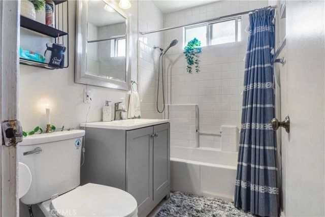 9649 Pioneer Boulevard, Santa Fe Springs, CA 90670