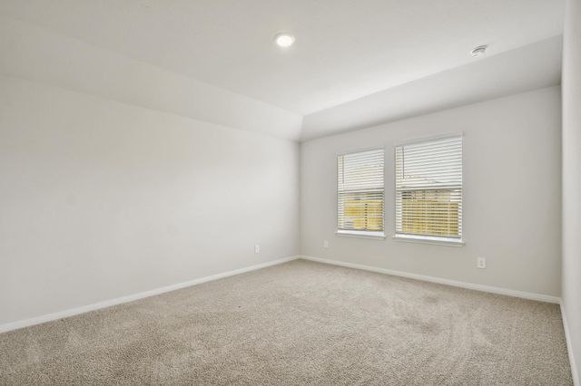 210 BRIGGS LN, San Marcos, TX 78666