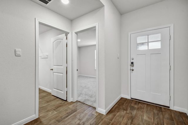 210 BRIGGS LN, San Marcos, TX 78666