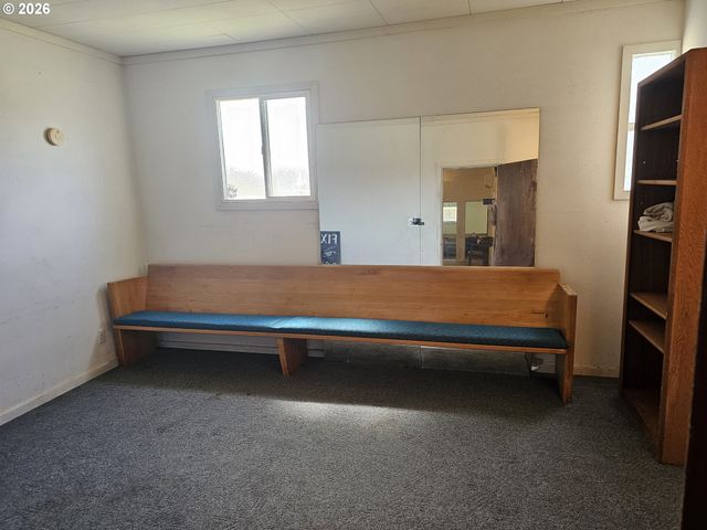595 Sw 11TH St, Bandon, OR 97411