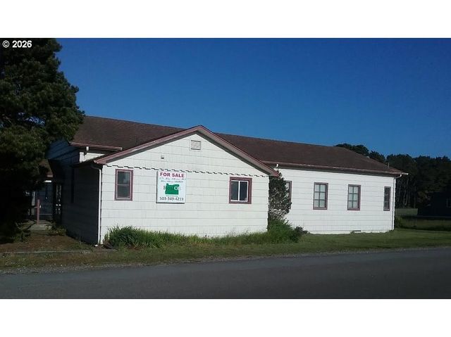 595 Sw 11TH St, Bandon, OR 97411