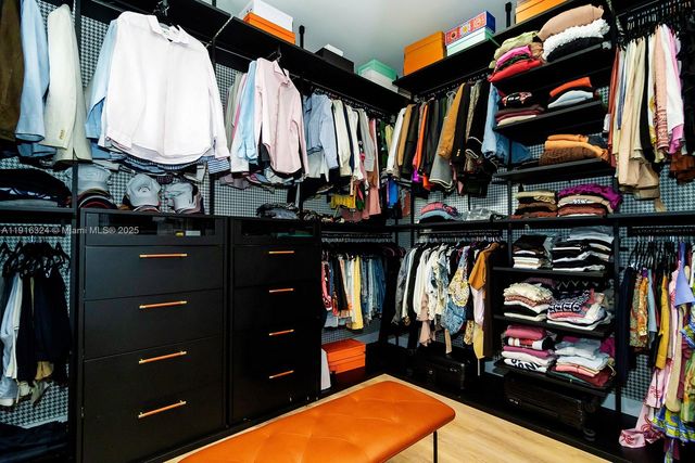 10151 SW 3rd St, Plantation, FL 33324