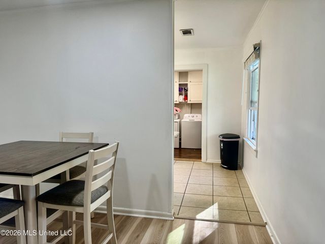 108 Laurel Avenue, Natchez, MS 39120