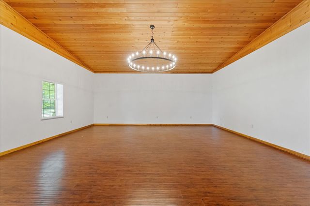 9250 County Road 302, Plantersville, TX 77363