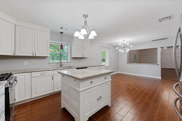 9250 County Road 302, Plantersville, TX 77363